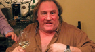 „Regele paparazzi" îl acuză pe Gerard Depardieu că l-a bătut. Actorul spune că a căzut pe paparazzo după ce a alunecat!