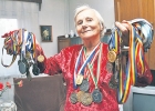 Elena Pagu, o atletă de 90 de ani, a câștigat aurul la proba de 5.000 de metri marș, de la Mondiale