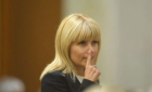 Elena Udrea explică semnificația gestului de tip mafiot cu degetul la nas și dezvăluie cui îi era adresat
