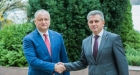 Igor Dodon e dispus sa-si tradeze țara pentru a obține încă patru ani la conducerea Republicii Moldova. Liderul separatist de la Tiraspol, prezentat drept "Președintele Transnistriei"