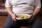 Miturile despre obezitate nu au nicio bază științifică. Nu sări peste mese, alege alimente pline de nutrienți și nu mânca mult sau foarte caloric
