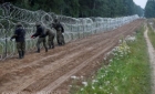 Tensiunea escaladează la granița Poloniei cu Belarus. Ministrul polonez al Apărării: 'Suntem atacați de grupuri armate și bine antrenate'
