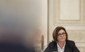 Adina Vălean îl face de râs pe Marcel Ciolacu că habar n-are de regulile europene: 