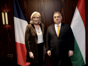 Se formează alianța care dă fiori reci Europei: Viktor Orban și Marine Le Pen au ajuns la un acord
