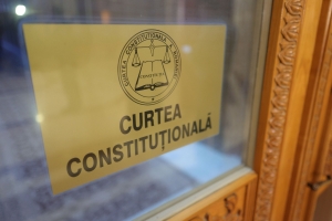 Sondaj IRES - Decizia CCR de a anula prezidențialele, puternic contestată de către români
