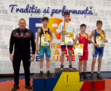 Pécsi Szebasztiàn Pàl este campion national de lupte la categoria U15