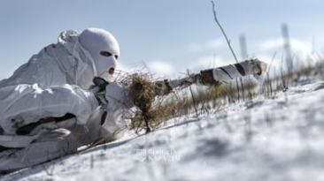 Scenariu de film: un lunetist ucrainean ucide un soldat rus aflat la peste doi kilometri după ce l-a urmărit timp de patru zile
