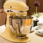 Kitchen Aid - istoria, modelele și avantajele acestui robot de bucătărie extrem de popular

