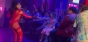 Scene revoltătoare: Copii mici, duși într-un club LGBT să vadă cum dansează travestiți. Micuții au putut oferi bani „artiștilor” VIDEO