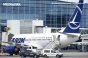 Tarom a pus pe masa negocierilor un plan de restructurare prin care numărul de salariaţi ar trebui să scadă cu 700