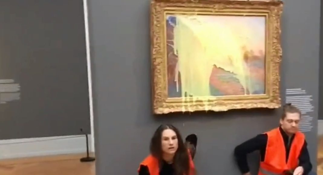 Activiști de mediu au umplut cu piure o pictură de Monet de 110 milioane dolari: 