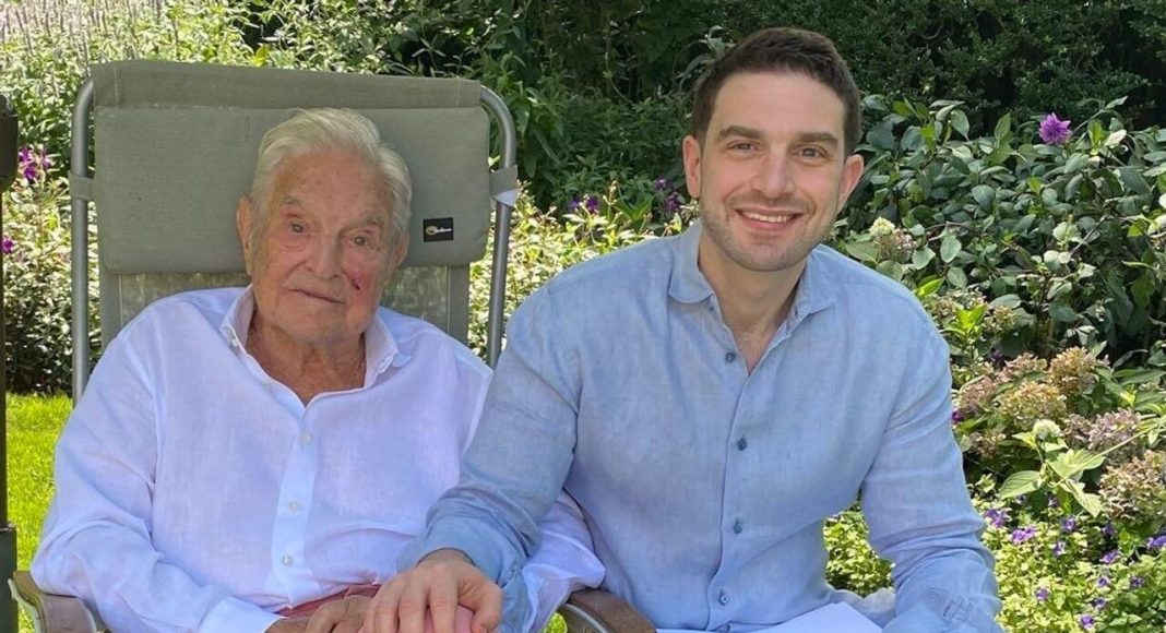 Alex Soros: 