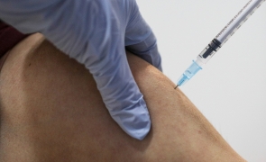 Ar trebui sa fie pe dos: INSP anunță că peste 58% din infectații noi cu coronavirus sunt vaccinați desi in Romania numarul nevaccinatilor este net superior