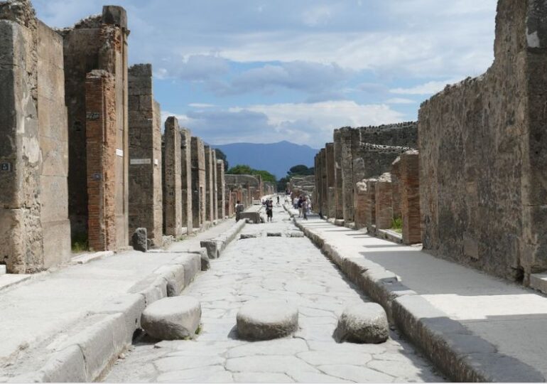 Cel mai bine conservat corp uman tocmai a fost descoperit în Pompei și are o poveste fascinantă