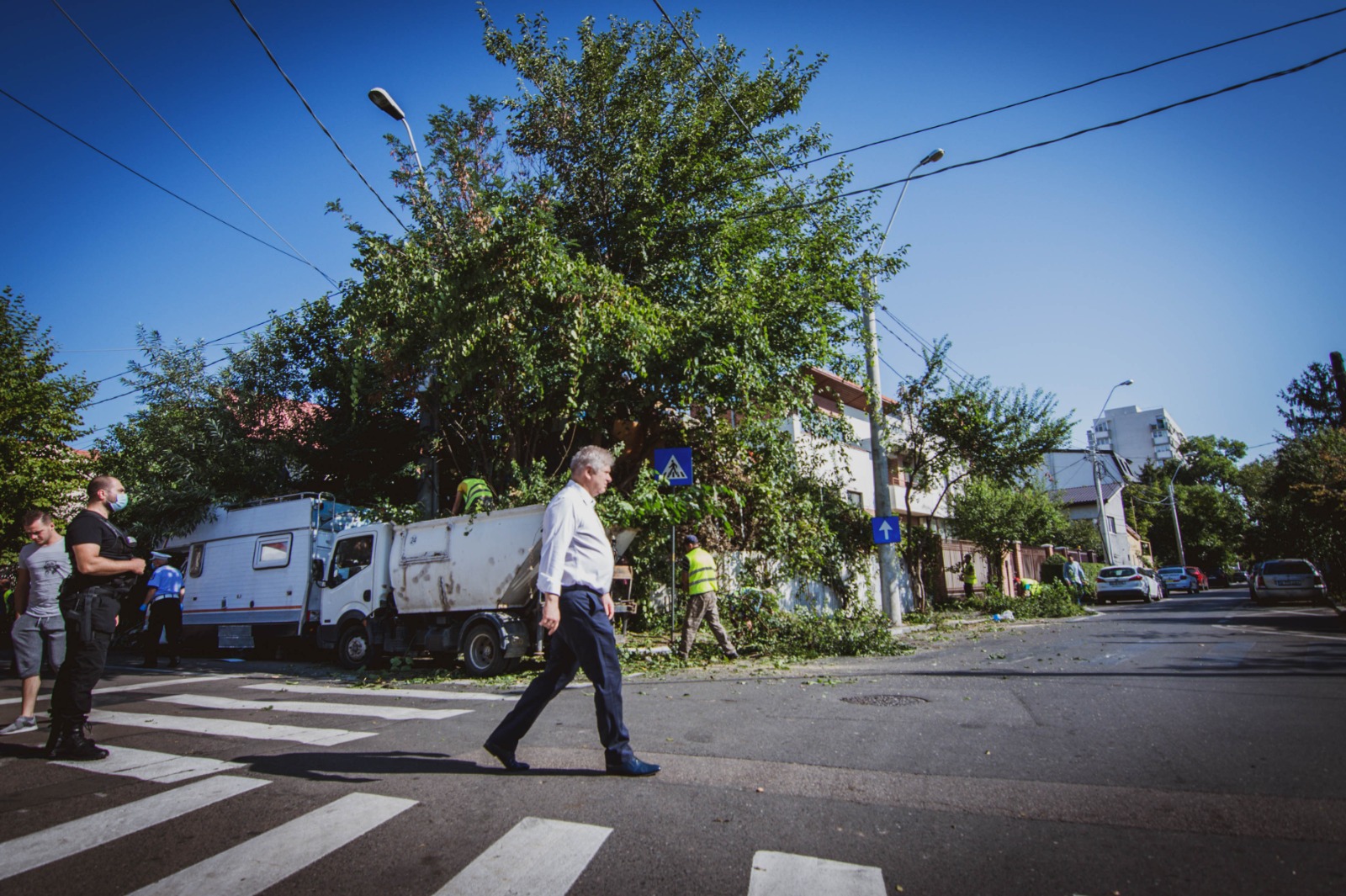 Cetățenii din cartierul Chitila scapă de focarul de infecție de pe strada Munteniei