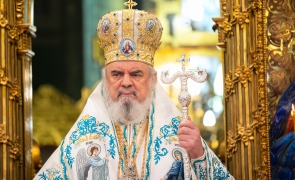 Cum a reacționat Patriarhul Daniel după moartea celor 18 creștini și musulmani în biserica distrusă în Gaza
