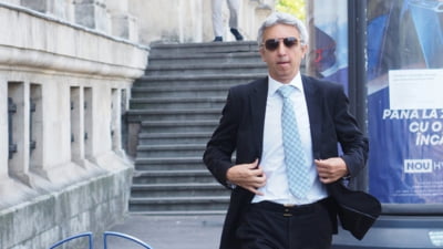 Dan Diaconescu a fost filmat când a făcut sex cu minore. Materialele video au fost descoperite în telefonul unui individ din anturajul fetelor
