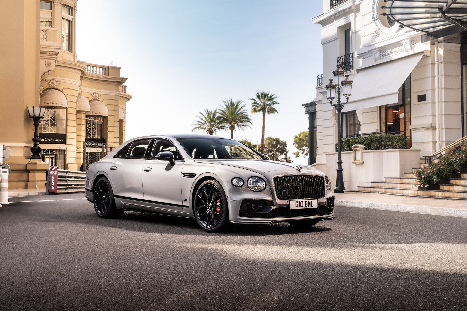 Descoperă noul model Bentley Flying Spur S 2023