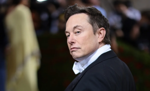 Elon Musk este acuzat de o escrocherie uriașă: sistemul piramidal prin care a câștigat miliarde de dolari