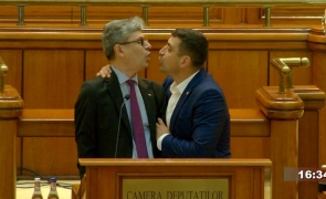 George Simion, sancționat: S-a modificat Regulamentul Camerei Deputaților. Filmatul în plen s-a interzis!
