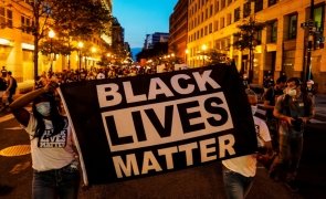 Lider Black Lives Matter este acuzat că a furat 10 milioane de dolari din organizație!