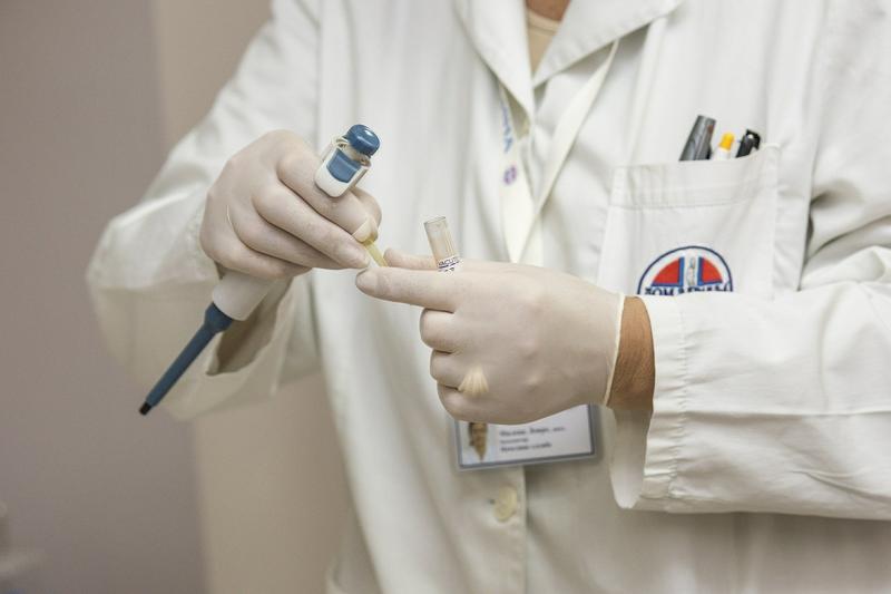 Medicii de familie vor primi câte 105 lei pentru monitorizarea fiecărui pacient cu coronavirus.