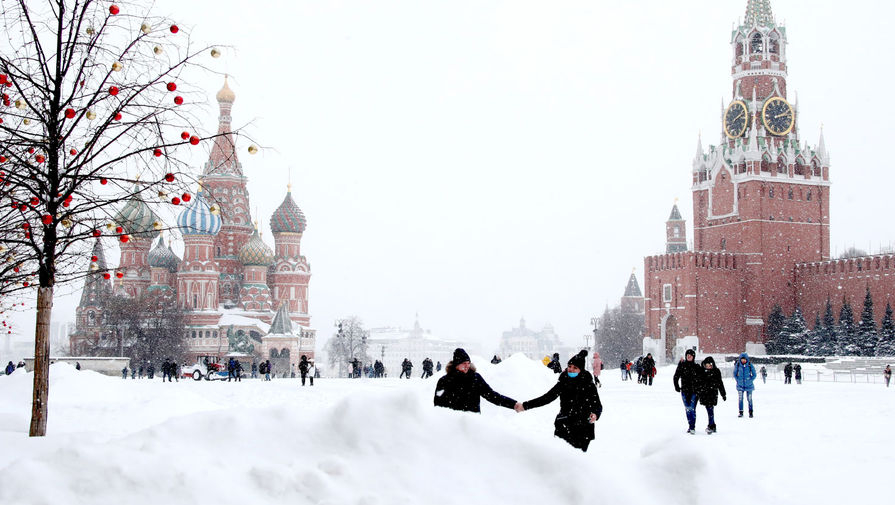 Ninsoarea apocaliptica din Rusia ar putea dobori recordul din 1956. Moscova a fost ingropata sub 56 de centimetri de zapada!