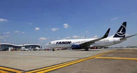 Pandemia afecteaza grav traficul aerian: TAROM anuleaza zeci de zboruri externe si interne in lunile noiembrie si decembrie