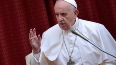 Papa Francisc a anunţat că suferă de o boală foarte infecţioasă şi acută: 