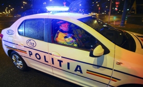 Primarul unui oraș a fost bătut în birou de un interlop și de patronul unui local. Poliția anchetează unul din cele mai violente clanuri de infractori
