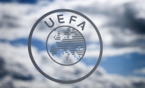 Războiul se mută la UEFA - Ce se întâmplă cu echipele din Belarus şi Ucraina în competiţiile europene!
