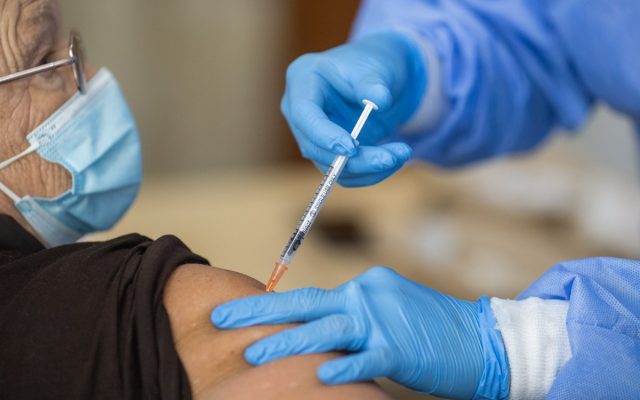 Românii vaccinați reprezintă majoritatea cazurilor de Covid-19 din ultima săptămână
