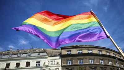 Rusia interzice operațiile de schimbare de sex. Reprezentanții comunității LGBT acuză 