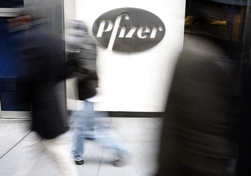 Seful Pfizer a vândut acţiuni de 5,6 milioane de dolari în ziua anunţării rezultatelor pozitive privind vaccinul pentru Covid-19