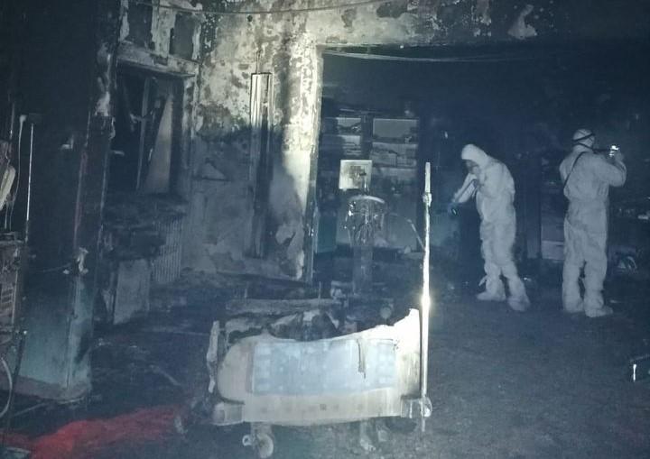 Spitalul din Piatra Neamț nu avea aviz de la DSP pentru reconfigurarea secției ATI și mutarea pacienților de la etajul 3 la etajul 2, unde s-a produs incendiul