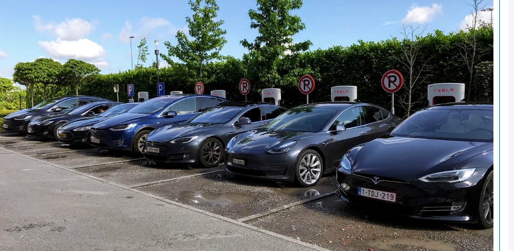 Ucrainenii produc energie in conditii infernale. Bateriile vechilor mașini Tesla, folosite în timpul penelor de curent